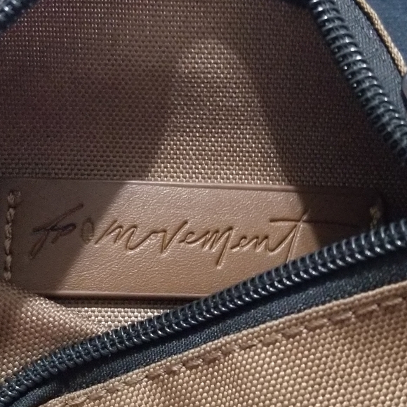 NEW! Free People Movement Half Time Double Pouch NWOT - Picture 12 of 14